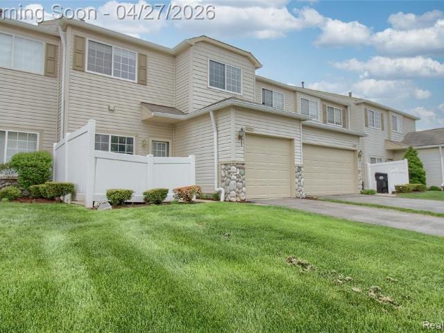 Condo for sale in Woodhaven, Michigan