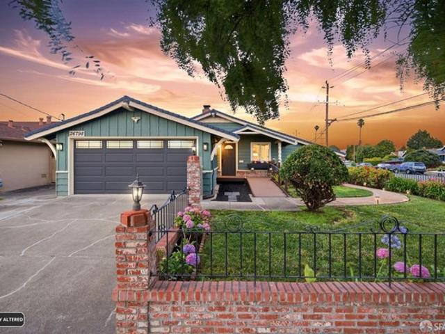 House for sale in Hayward, California