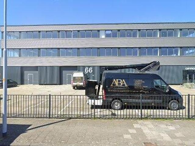 Bedrijfspand te huur in Zwanenburg, Noord Holland