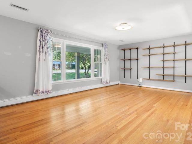 House for sale in Hickory, Catawba County