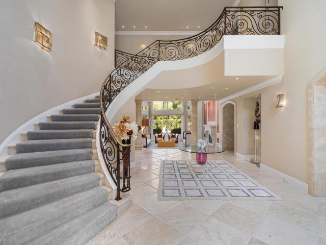 House for sale in Atherton, San Mateo County