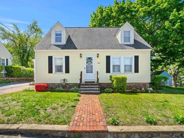 House for sale in New Hampshire