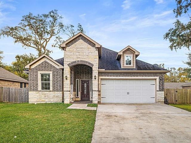 House for sale in West Columbia, Texas