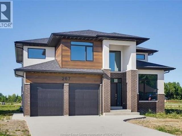 House for sale in Essex, Ontario