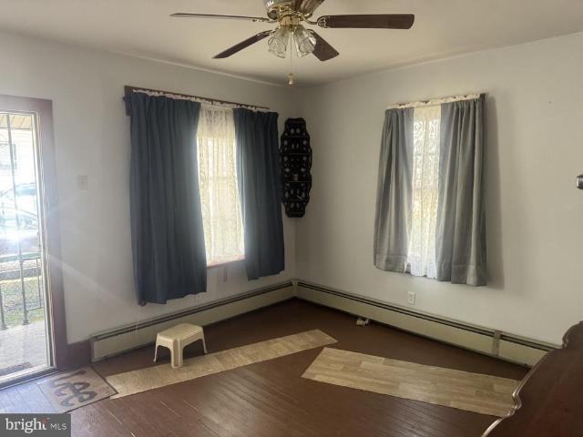 Townhouse for sale in Atlas, Pennsylvania