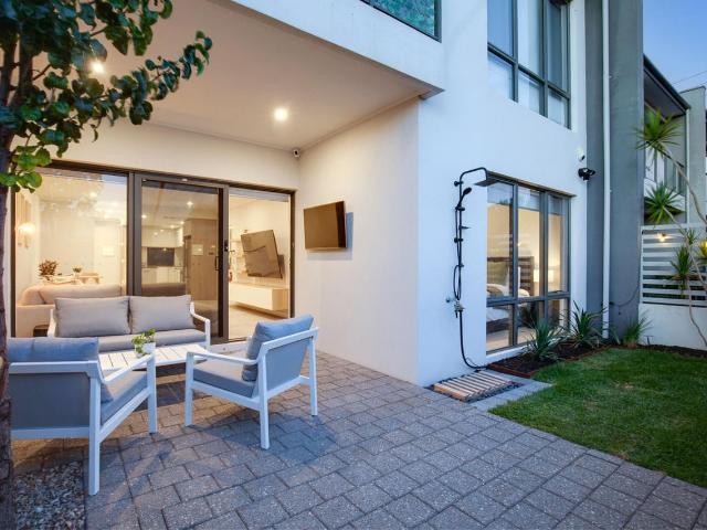 Villa for sale in Stirling, Western Australia