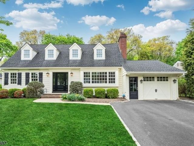 House for sale in Wyckoff, New Jersey