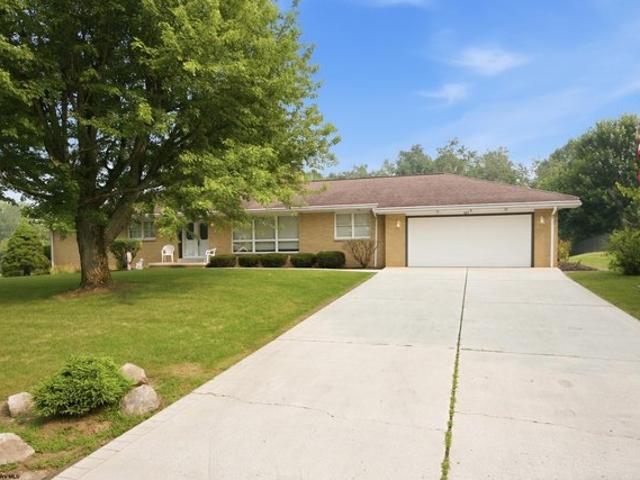 House for sale in Bridgeport, West Virginia