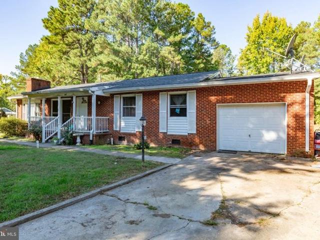 House for sale in Colonial Beach, Westmoreland County