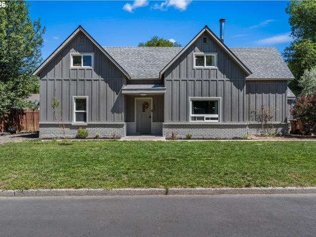 House for sale in Oregonia