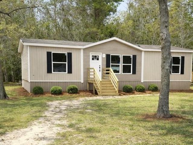 House for sale in Bonneau, South Carolina