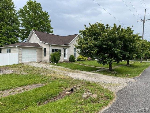 House for sale in Kahoka, Missouri