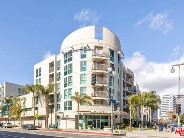 Condo for sale in Canoga Park, California