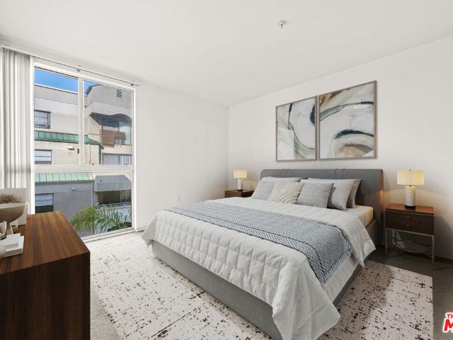 Condo for sale in Canoga Park, California