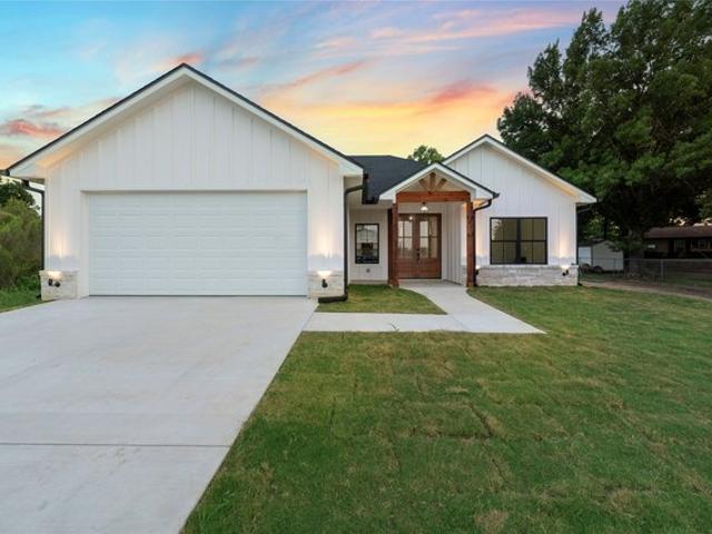 House for sale in Woodway, Texas