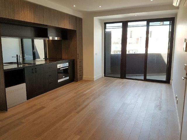 Apartment for rent in Travancore, Melbourne