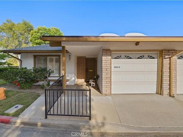 Condo for sale in Canyon Country, California
