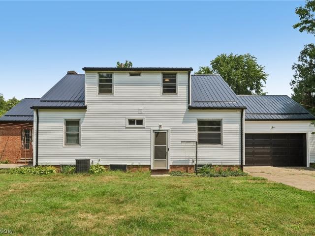 House for sale in North Olmsted, Ohio