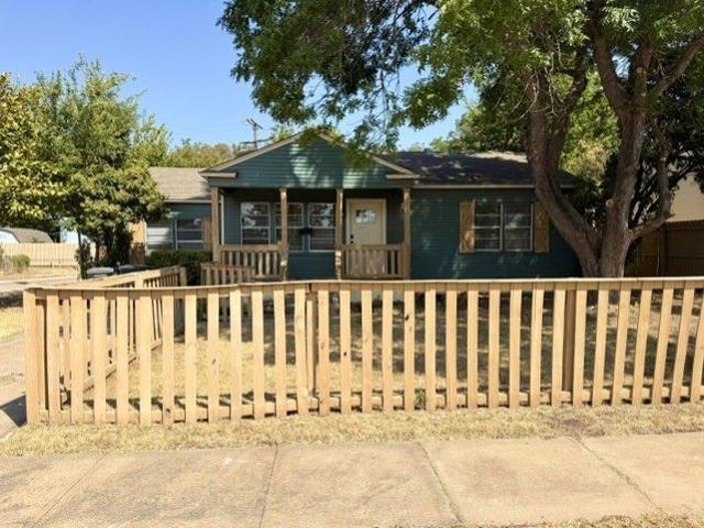 House for sale in Dallas, Texas