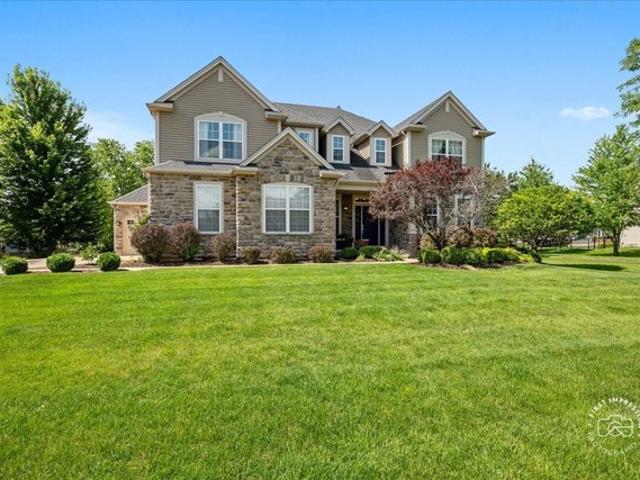 House for sale in North Aurora, Illinois