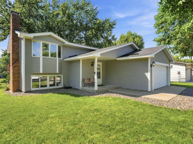 House for sale in Oakdale, Minnesota