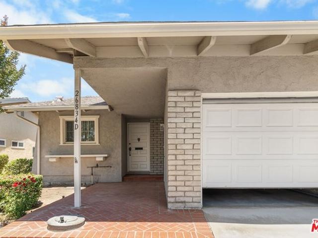 Condo for sale in Newhall, Santa Clarita