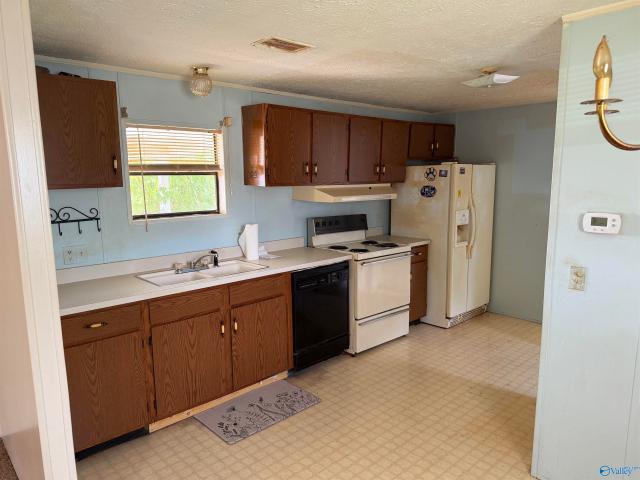 House for sale in Elkmont, Alabama