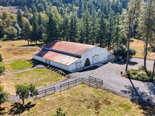 Farm for sale in Mulino, Clackamas County