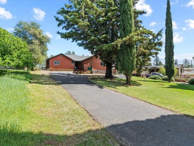 House for sale in Cool, California