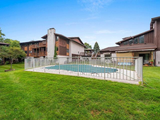 Condo for sale in Green Bay, Brown County