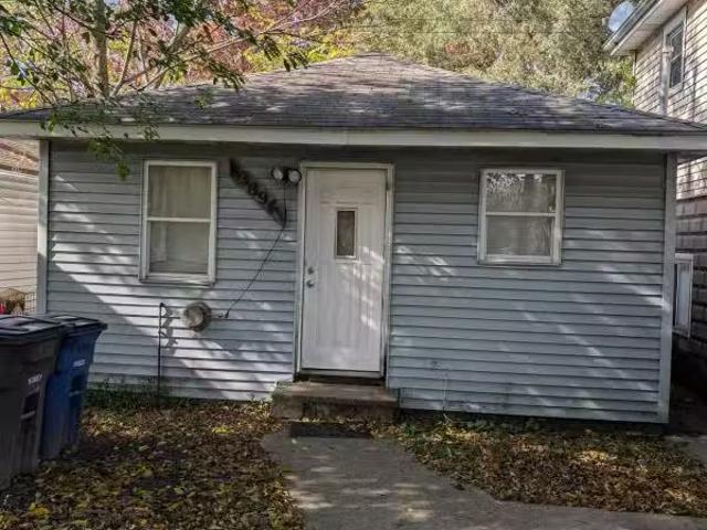 House for sale in Gary