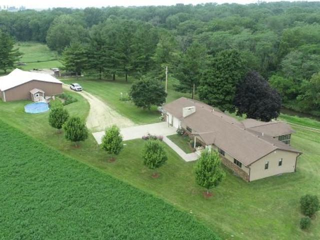 House for sale in De Witt, Iowa