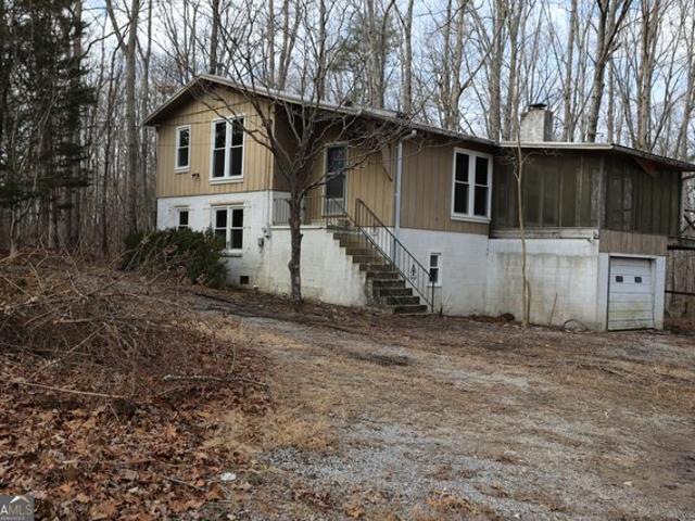 House for sale in Menlo, Georgia