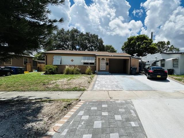 House for sale in Lake Park, Florida