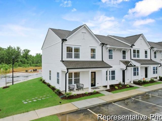Townhouse for sale in Bunnlevel, North Carolina