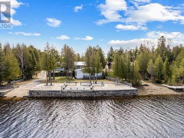House for sale in Ontario
