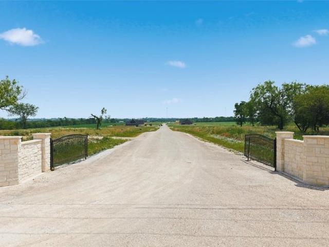 Land for sale in China Spring, Texas
