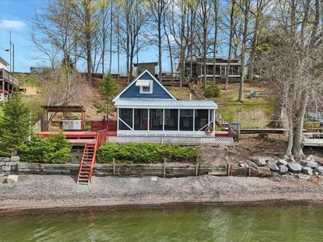 House for sale in Bridport, Vermont