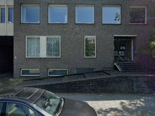 Bedrijfspand te huur in Centrum, Breda