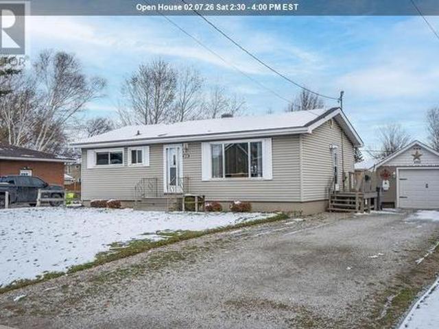 House for sale in Sault Sainte Marie, Ontario