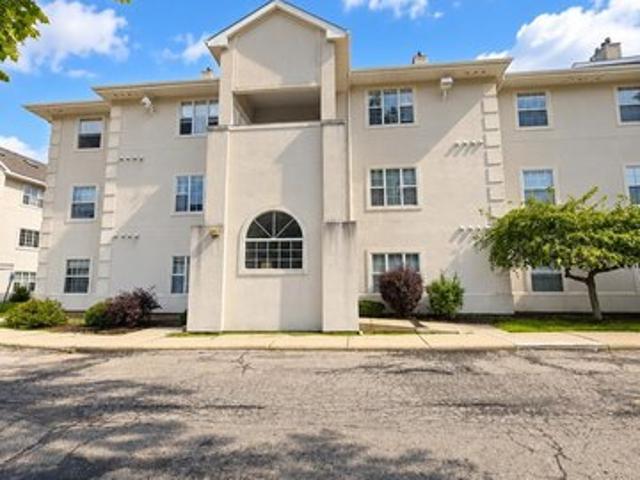 Condo for sale in East Lansing, Ingham County