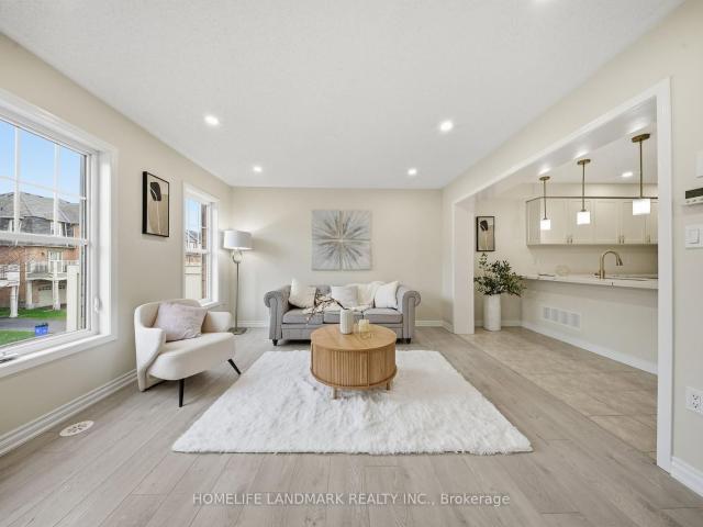 Townhouse for sale in Woburn, Ontario