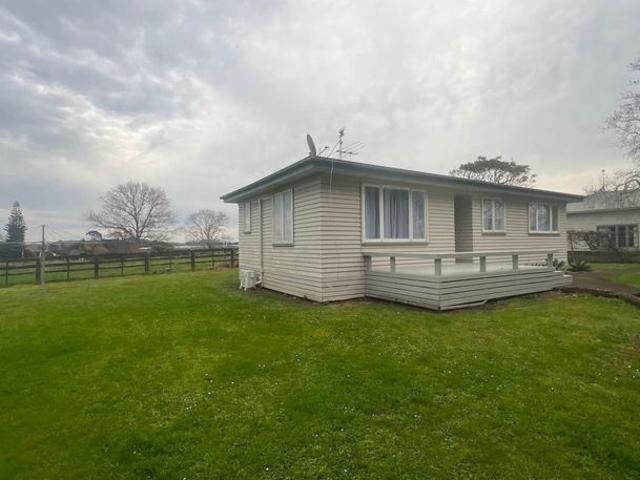 House for rent in Awhitu, Oroua County