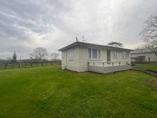 House for rent in Awhitu, Oroua County