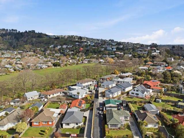 House for sale in Chaslands, Canterbury