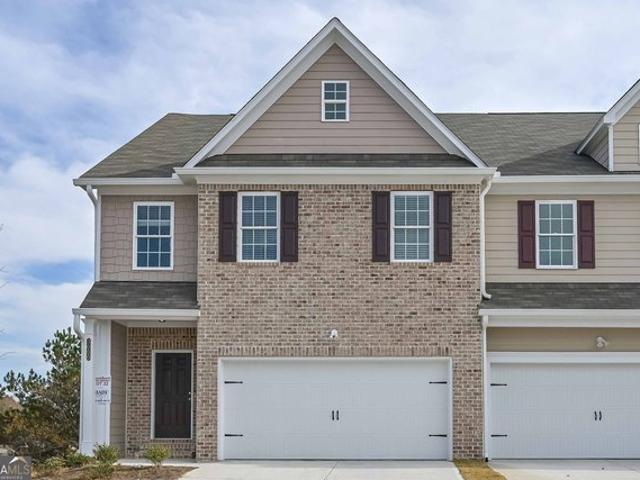 Townhouse for sale in Douglasville, Georgia