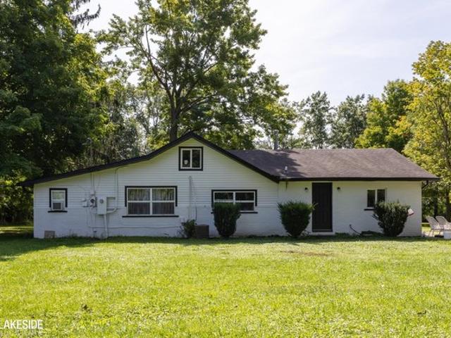House for sale in Chesterfield, Redford Township