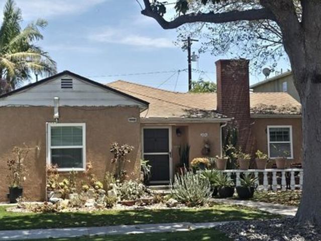House for sale in Long Beach, California