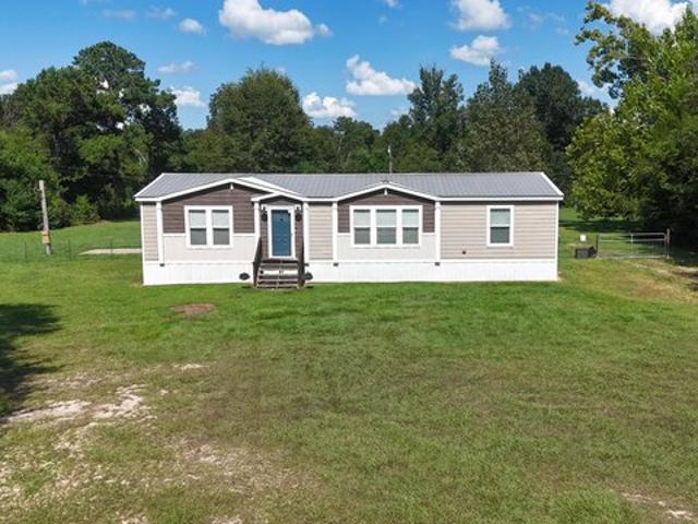 House for sale in Sneads, Florida