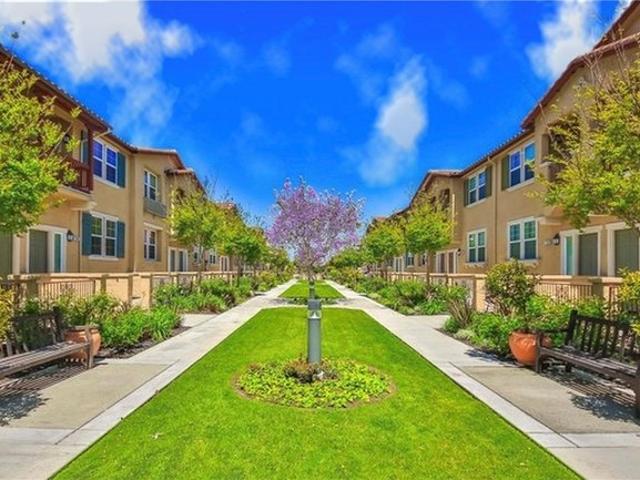 Townhouse for sale in Torrance, Los Angeles County
